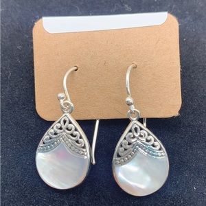 Sterling Silver Mother of pearl Earrings